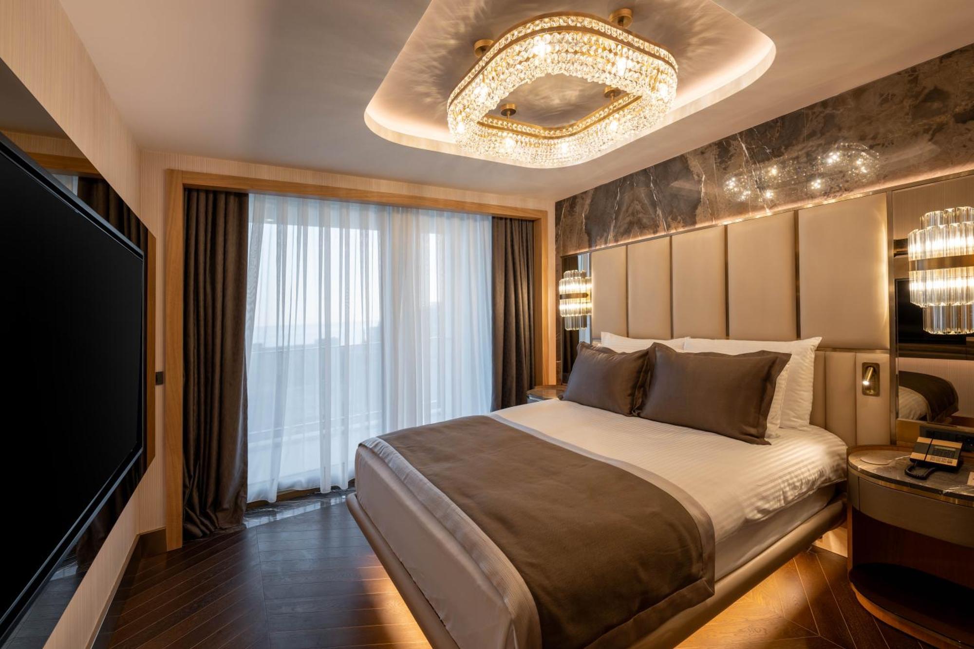 Merit Starlit Hotel & Residences 부드바 외부 사진