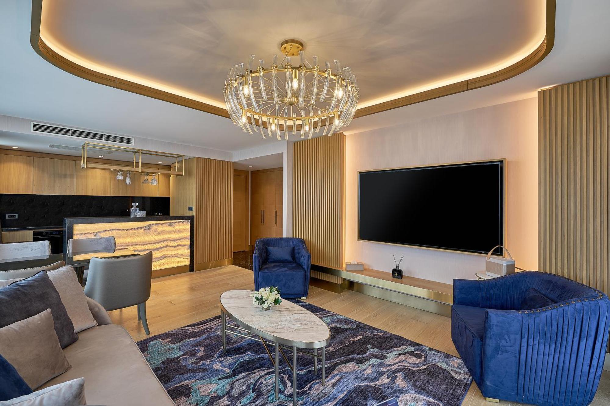 Merit Starlit Hotel & Residences 부드바 외부 사진