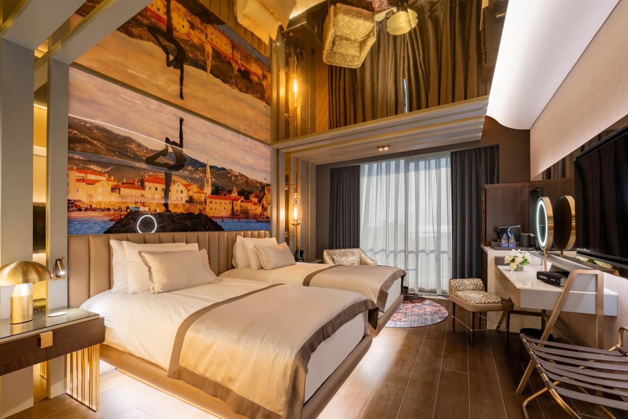 Merit Starlit Hotel & Residences 부드바 외부 사진